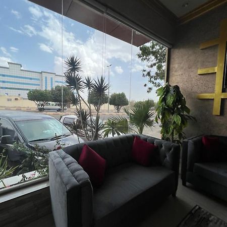 أجنحة ورد للوحدات الفندقية Khamis Mushait Exterior foto